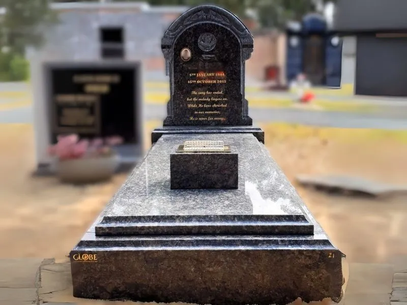 Globe Memorial-Memorial Stone Mason Tradition and Trust